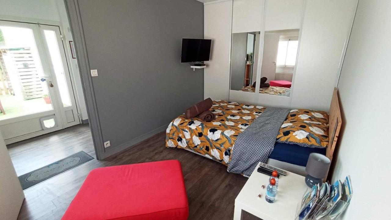 Laurina - Chambre, Sdb, Terrasse, Arrivee Autonome Royan Exterior photo